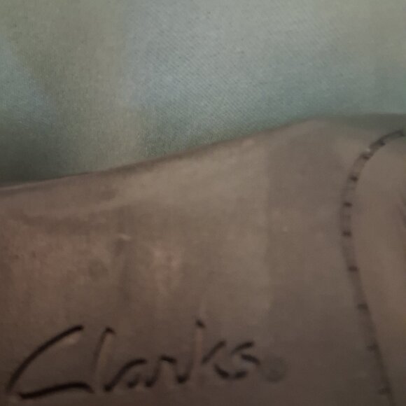 Clarks Ankle Boots, Size 7 1/2, Heel Height 1 3/4", Ultimate Comfort Collection - Picture 4 of 4